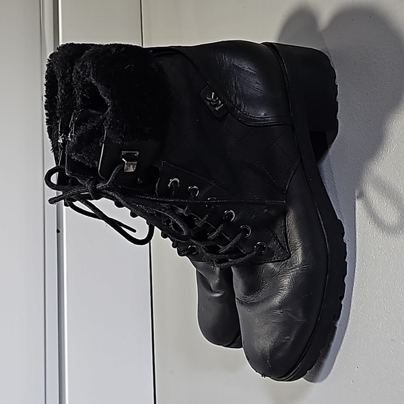 Michael Kors black size 7 Dallas boot - Picture 1 of 7